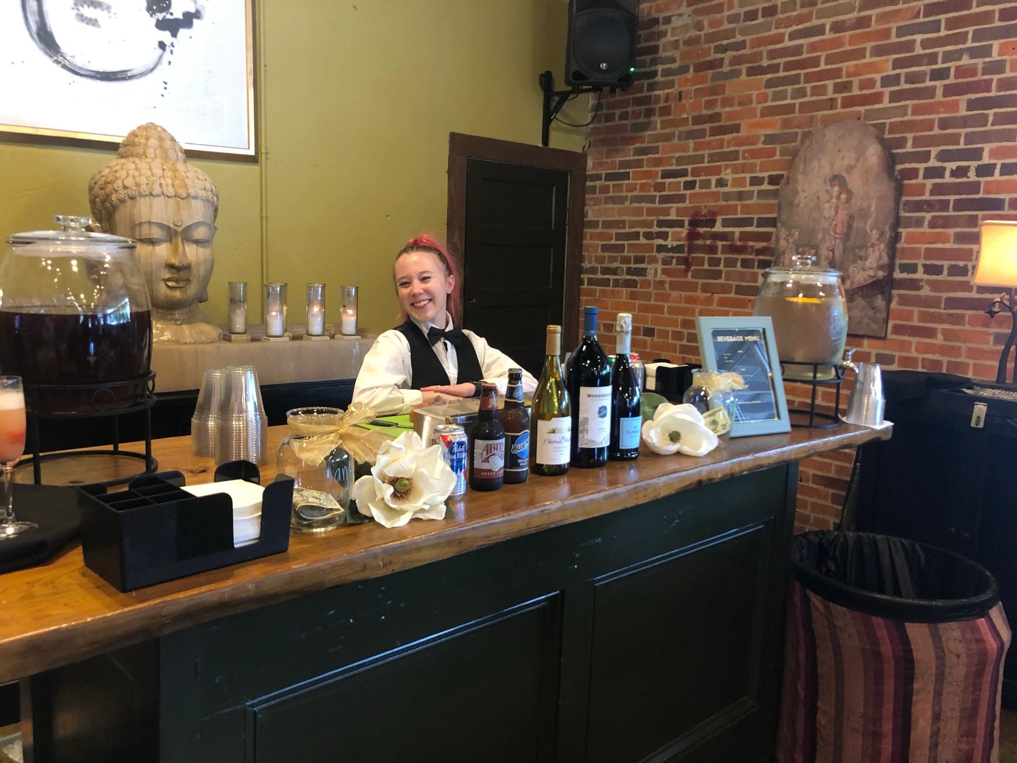 Bar services photo 1